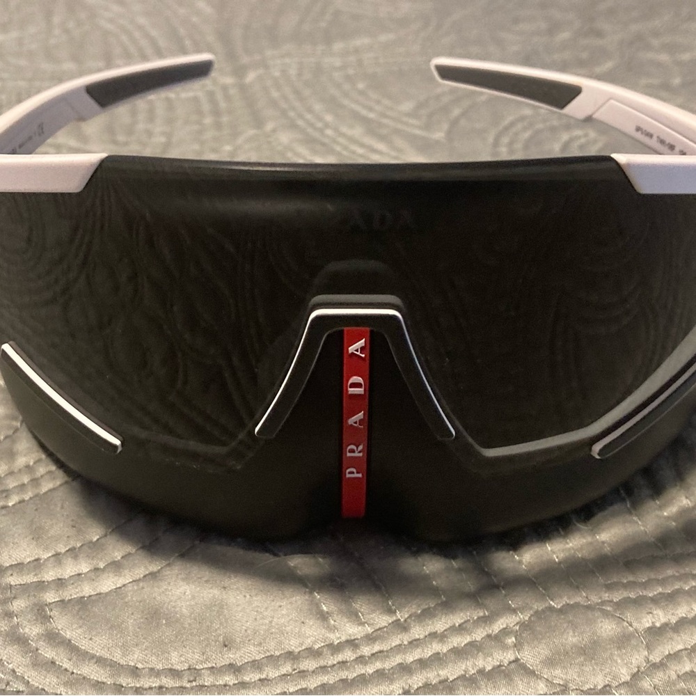 Prada Linea Rosa Impavid Suglasses - Picture 6 of 6